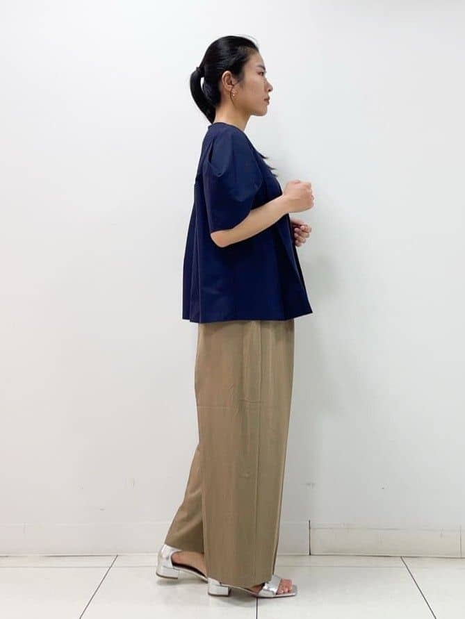 yasuokaさんの「Dessin｜【ウエストゴム/洗える】リラクシーナイロンパンツ」を使ったコーディネート