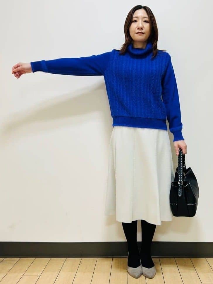 miiiさんの「Reflect｜【ほんのりラメ感◎】ふわふわフェザーヤーンハイネックニット」を使ったコーディネート