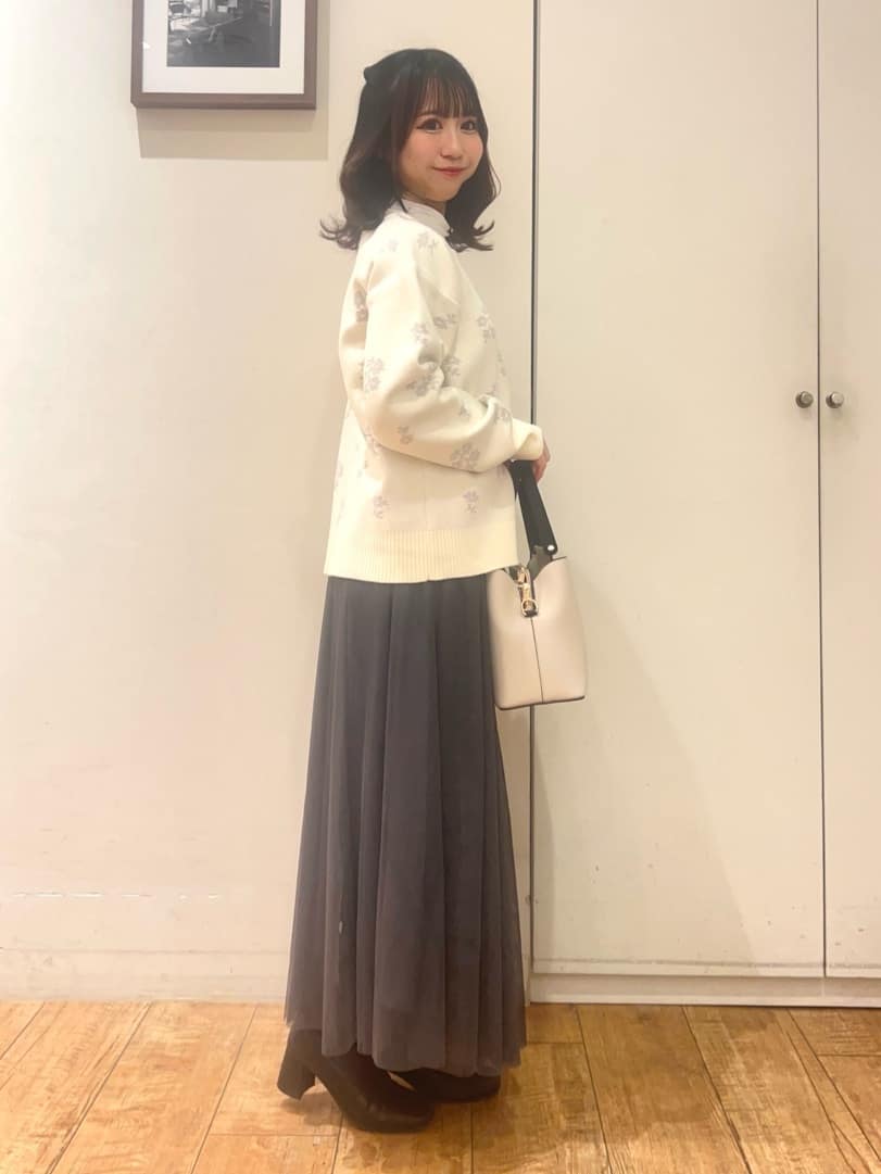AIRIさんの「SHOO･LA･RUE｜【S-LL】大人上品な レトロフラワーニット」を使ったコーディネート