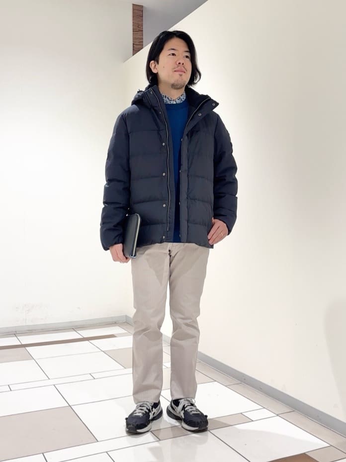 及川さんの「TAKEO KIKUCHI｜カラーコンビ ダウンブルゾン」を使ったコーディネート