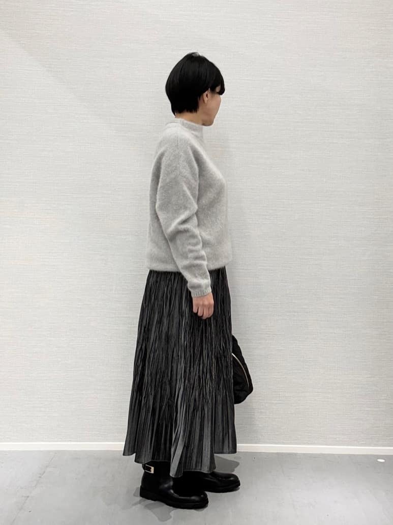 Yukoさんの「UNTITLED｜【大人な品格/ふわふわニット】フォックスカシミヤ コクーンニット」を使ったコーディネート