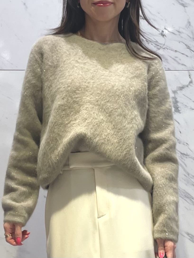 saitouさんの「COUP DE CHANCE｜【フォックス混】ショート丈ニットトップス」を使ったコーディネート