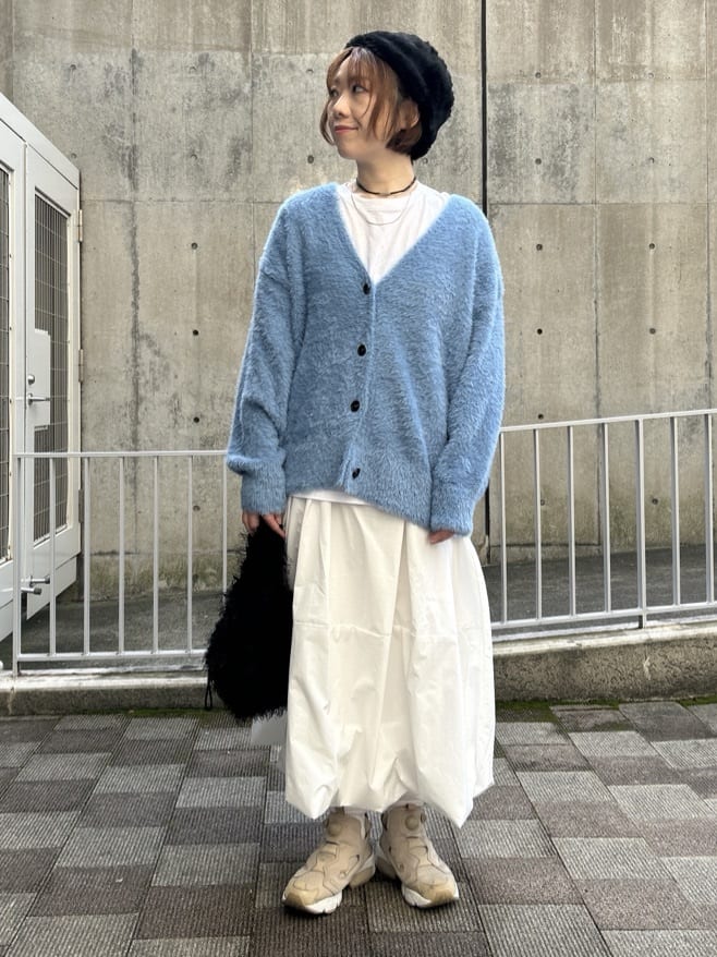 ga_riさんの「THE SHOP TK｜【ふわふわあったか】フェザーカーディガン」を使ったコーディネート