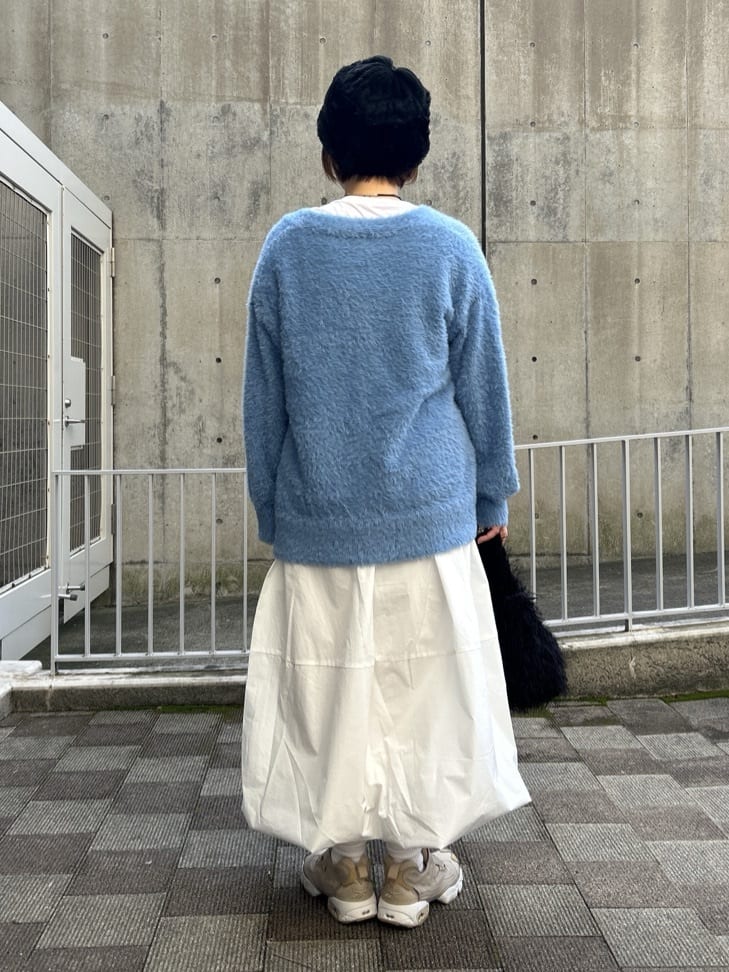 ga_riさんの「THE SHOP TK｜【ふわふわあったか】フェザーカーディガン」を使ったコーディネート