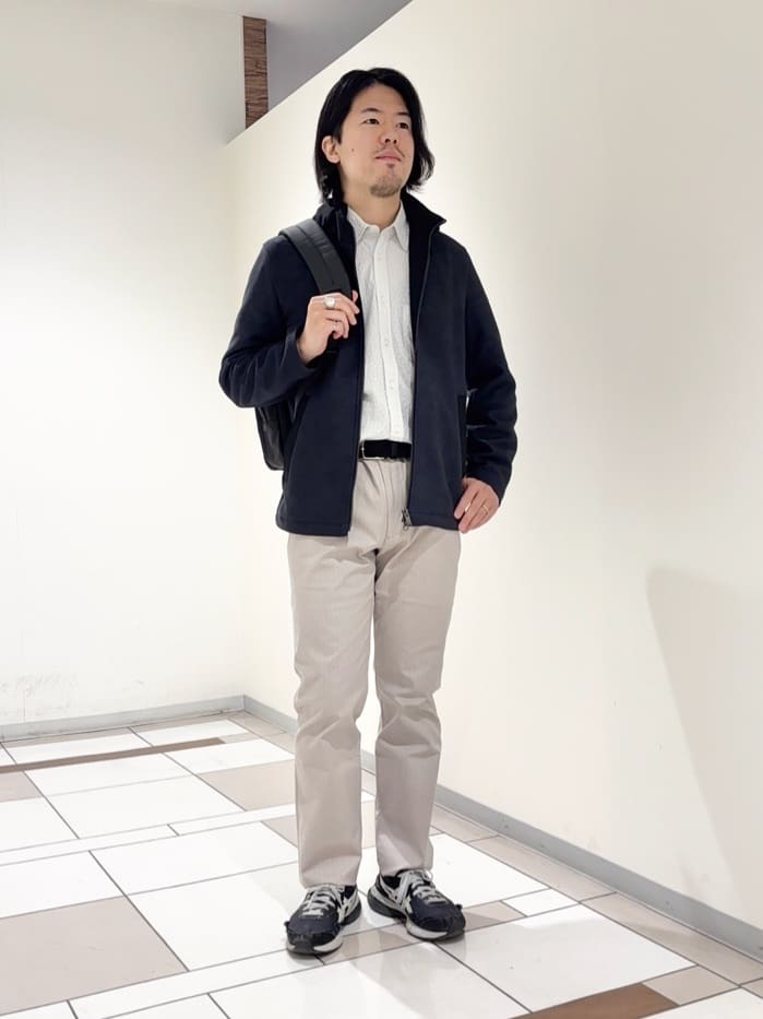 及川さんの「TAKEO KIKUCHI｜【JUST ONE LAYER】ダウンファブリック ジップアップ フード ブルゾン」を使ったコーディネート