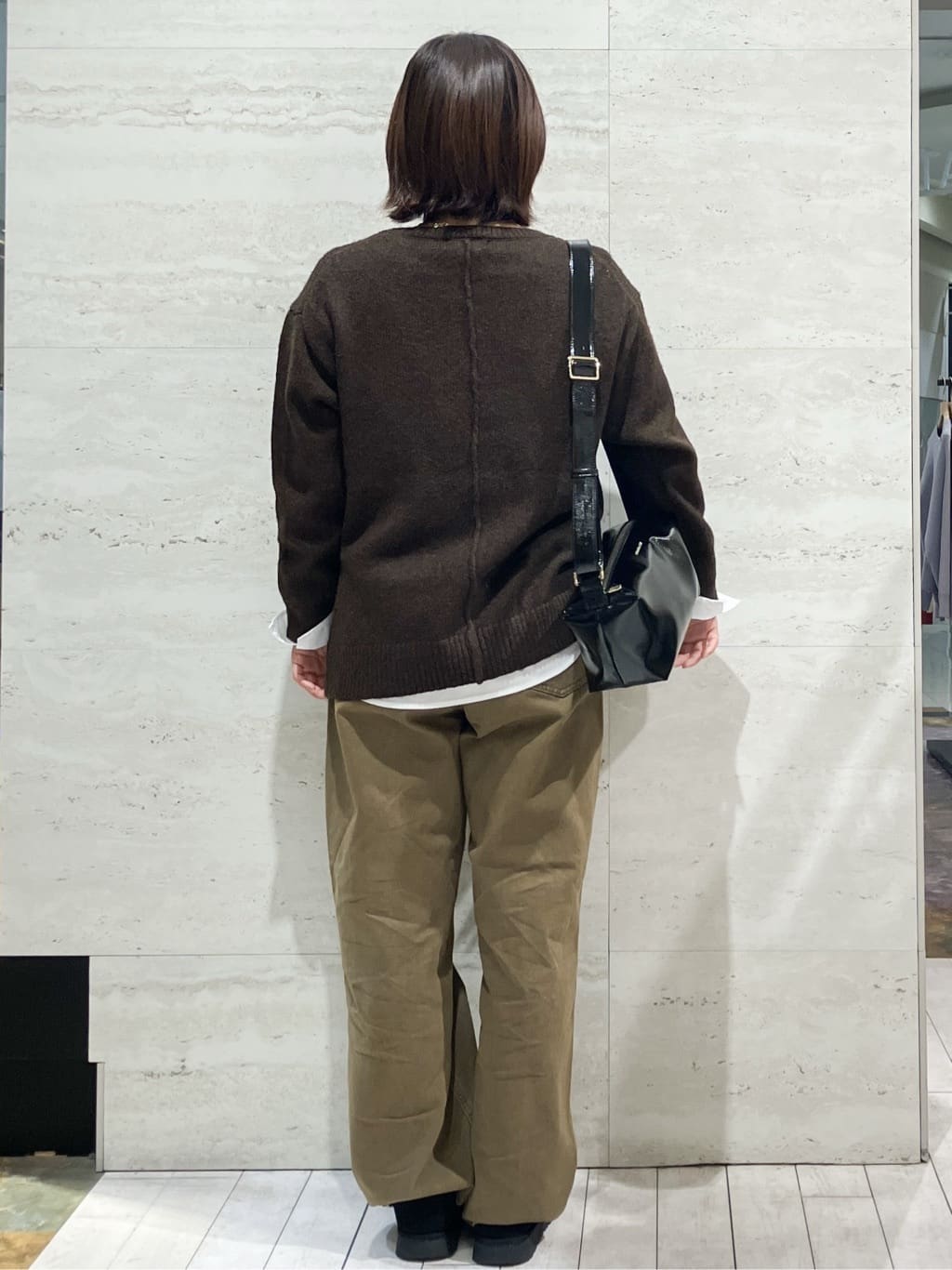 FUKAさんの「OPAQUE.CLIP｜リラクシークルーネックニット【洗濯機OK】」を使ったコーディネート