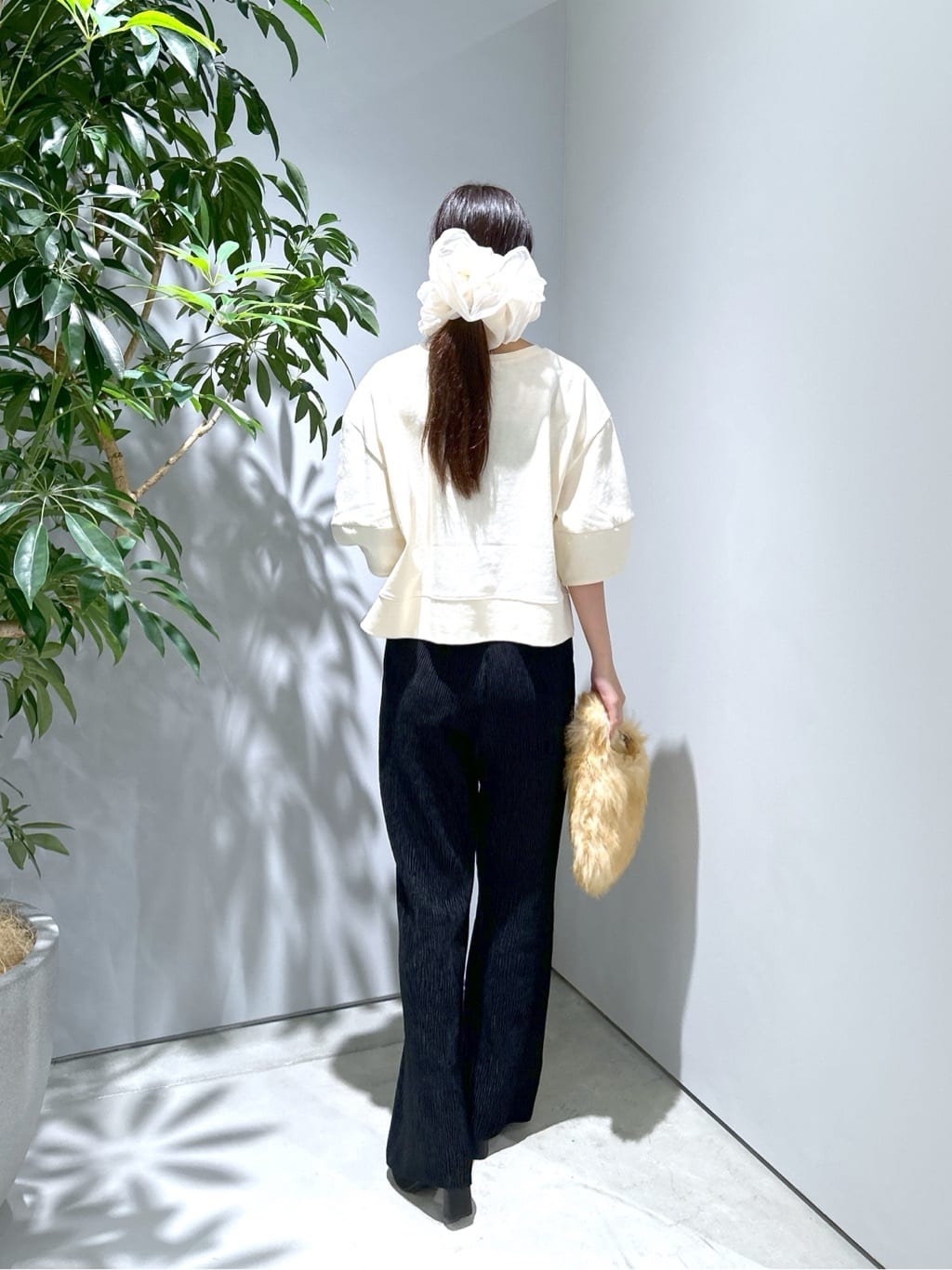 Renoさんの「INDIVI｜フォルムスリーブカットソー」を使ったコーディネート