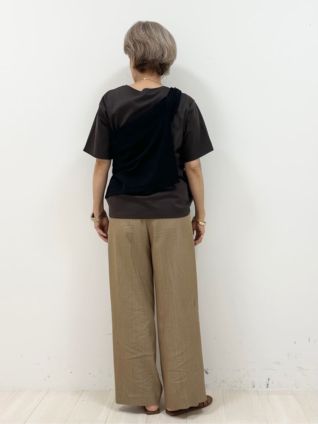 Sunさんの「COUP DE CHANCE｜【手洗い可/軽量】シンプルラメ混カーディガン」を使ったコーディネート