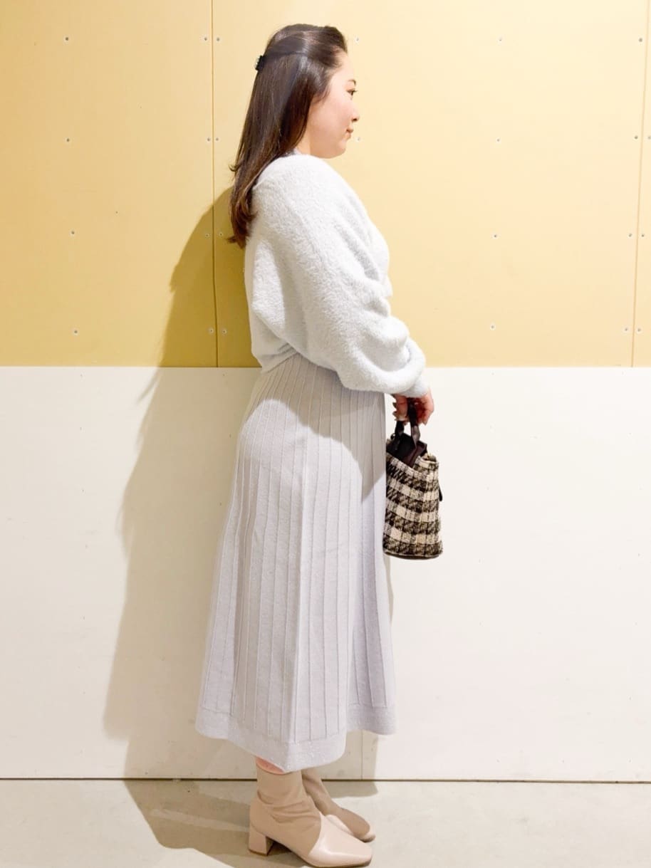 ゆきたぷさんの「OPAQUE.CLIP｜ラメフェザープルオーバーセット ニットワンピース【洗濯機OK】《XS～LL》」を使ったコーディネート