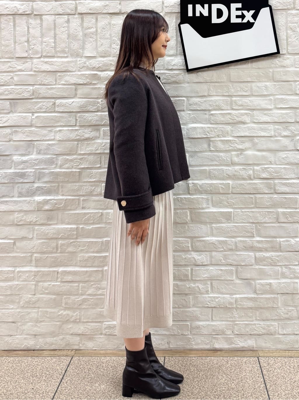 mihaさんの「index｜ラメフェザープルオーバーセット ニットワンピース【洗濯機OK】《XS～LL》」を使ったコーディネート