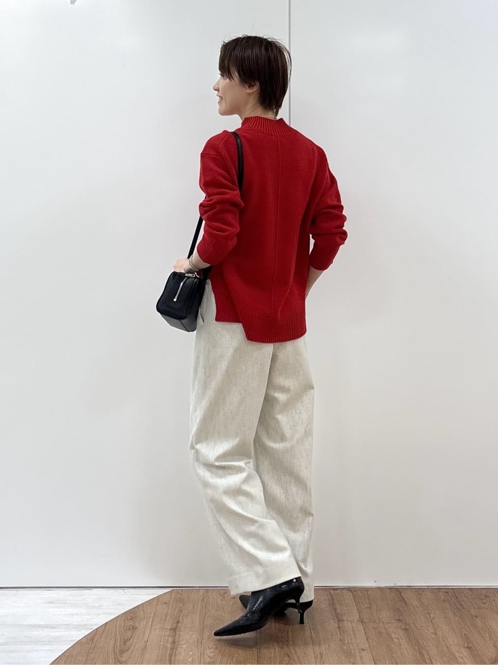 kanaeさんの「INDIVI｜【冬ニット人気NO．1！／カシミヤ混】ミドルゲージハイネックニット」を使ったコーディネート