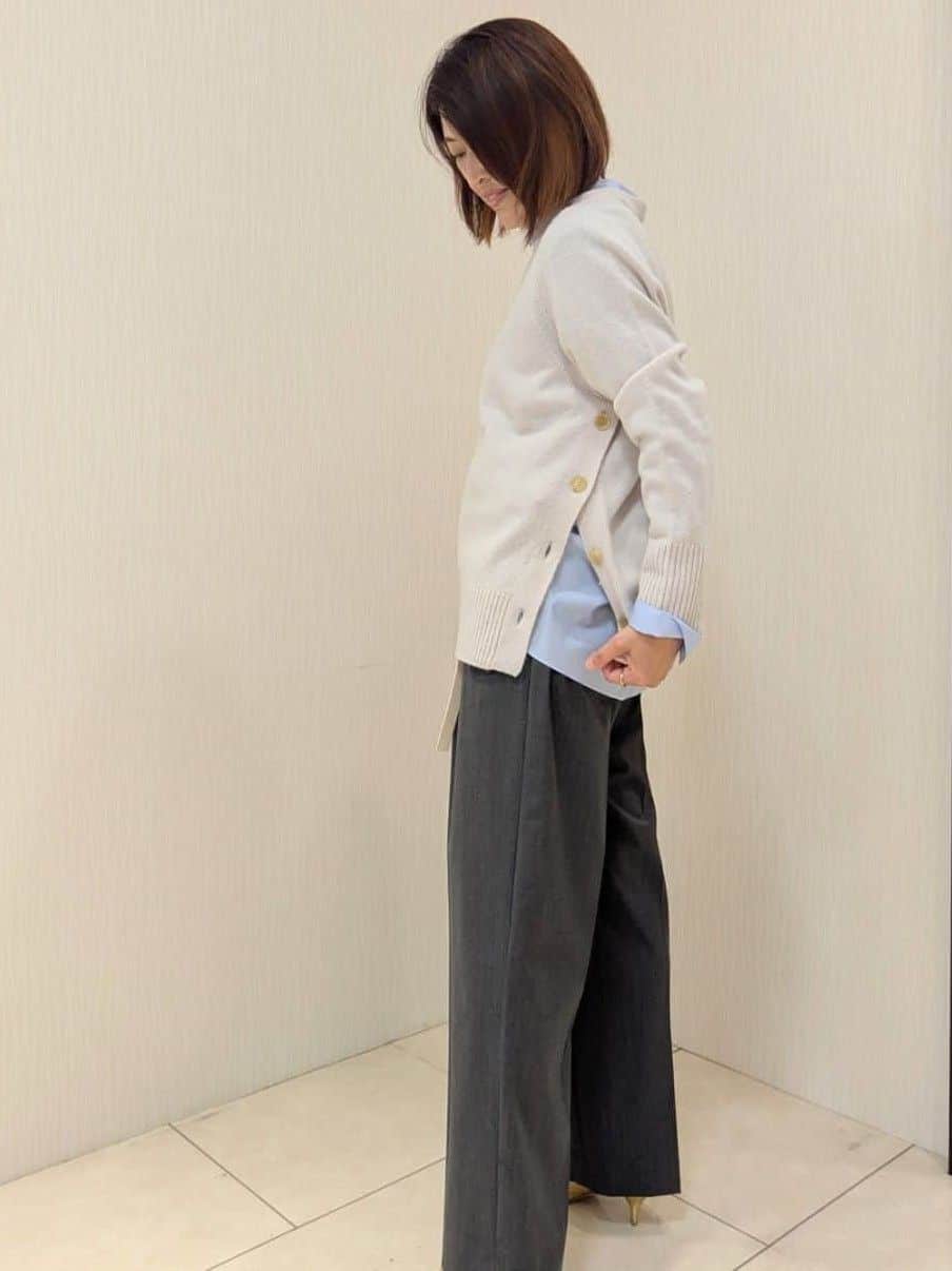 u-macoさんの「UNTITLED｜【重ね着もおすすめ/洗える】ウールカシミヤ クルーネックニット」を使ったコーディネート