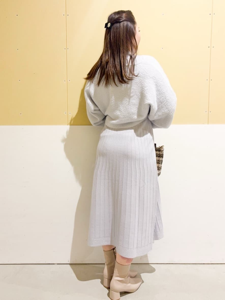 ゆきたぷさんの「OPAQUE.CLIP｜ラメフェザープルオーバーセット ニットワンピース【洗濯機OK】《XS～LL》」を使ったコーディネート