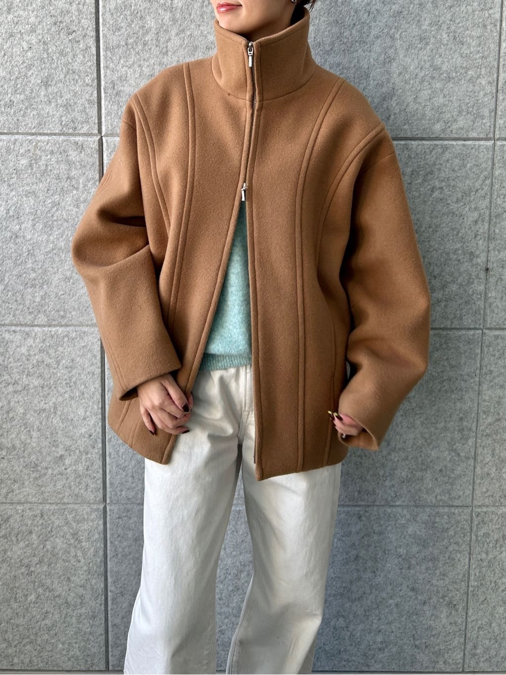 harunaさんの「CODE A｜M cloudy over V pullover」を使ったコーディネート