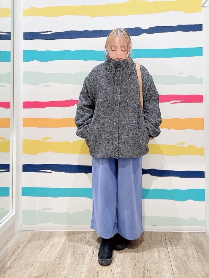 Peeさんの「SHOO･LA･RUE｜【着丈選べる/きっと虜になる】あったかもちもち ワイドパンツ」を使ったコーディネート