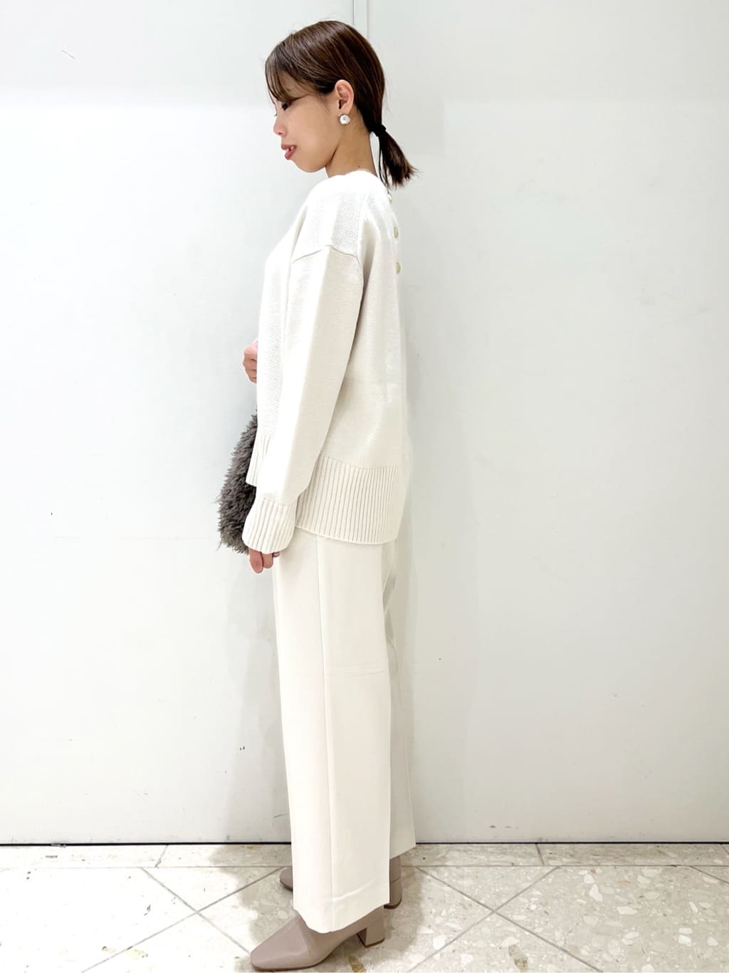 yuiさんの「OPAQUE.CLIP｜ウォームタッチ イージーワイドパンツ【洗濯機洗OK／ストレッチ】≪SS～LL≫」を使ったコーディネート