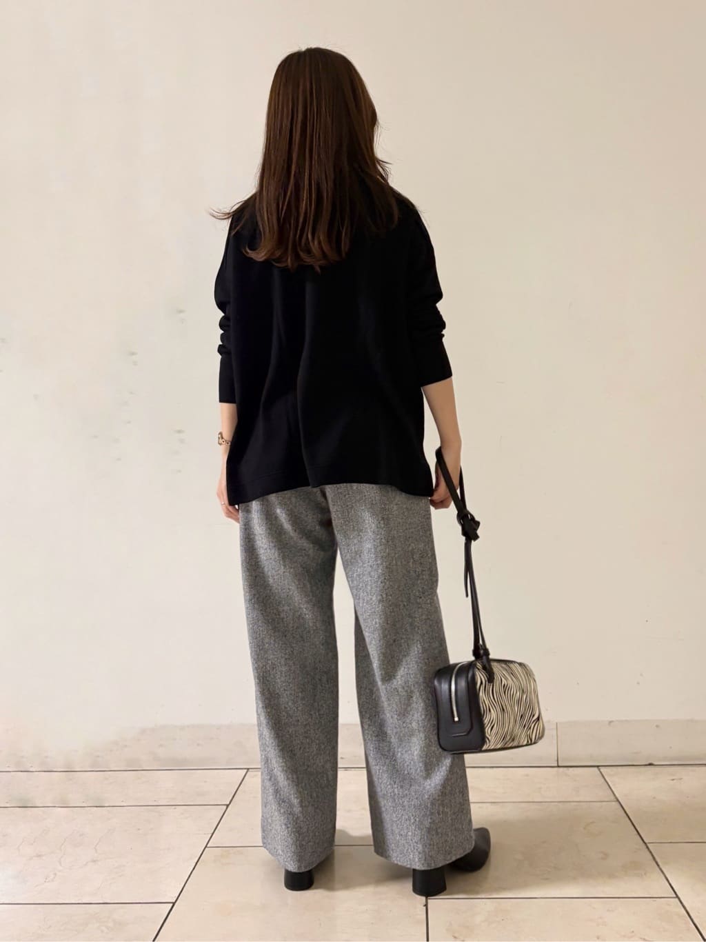 kahoさんの「INDIVI｜【洗える／毛玉になりにくい】エクストラファインウール ハイネックニット」を使ったコーディネート