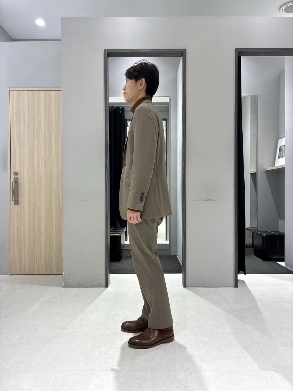 わいずみさんの「TAKEO KIKUCHI｜【ウールカシミヤブレンド】ビーバー調 スタンドカラー コート」を使ったコーディネート