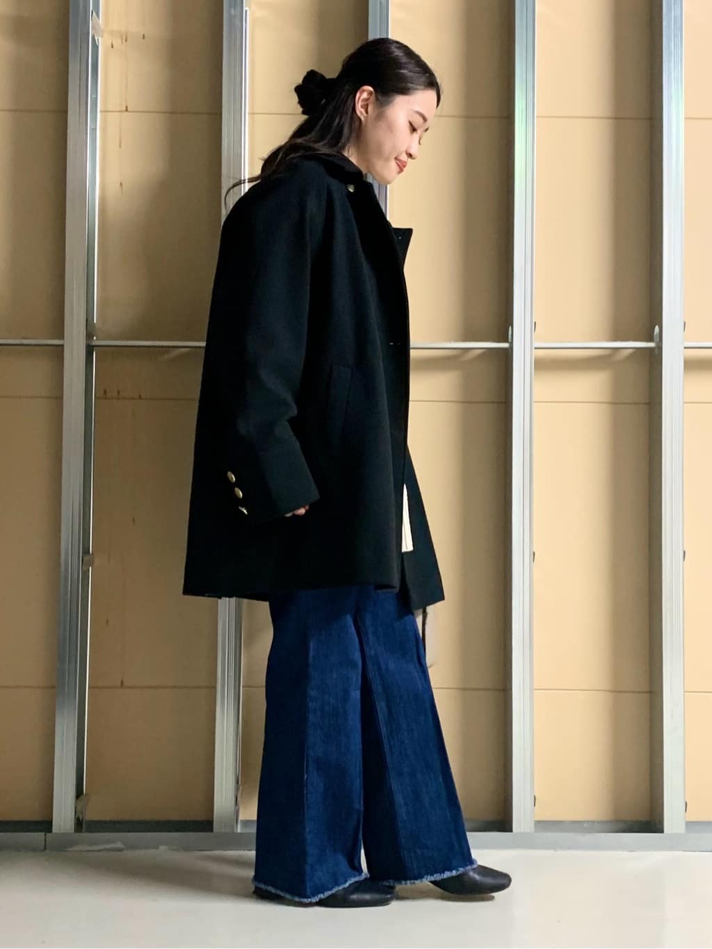 sahoさんの「THE SHOP TK｜クラシカルな装い ウールライクスタンドカラーコート」を使ったコーディネート