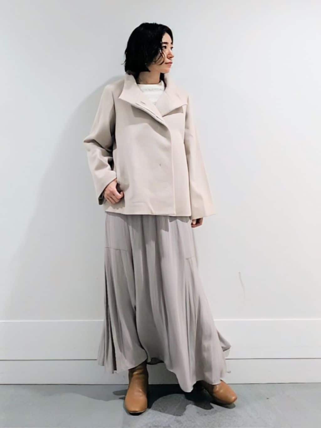 ミズタさんの「UNTITLED｜【着回しが効く／オンオフアウター】ウールショートコート」を使ったコーディネート