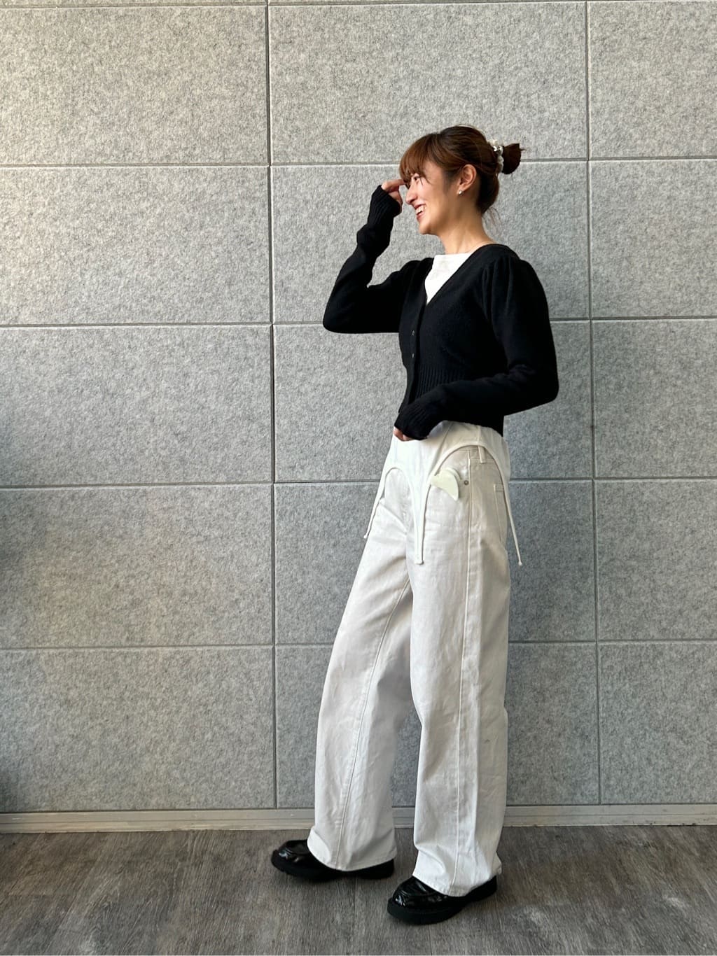 harunaさんの「CODE A｜M cloudy puff cardigan」を使ったコーディネート