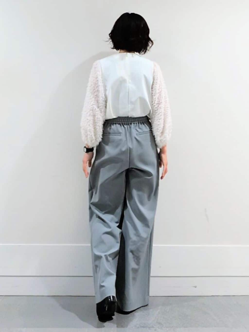 ミズタさんの「UNTITLED｜【丸首/Tシャツ風/短丈】シャギースリーブ ポンチカットソー」を使ったコーディネート