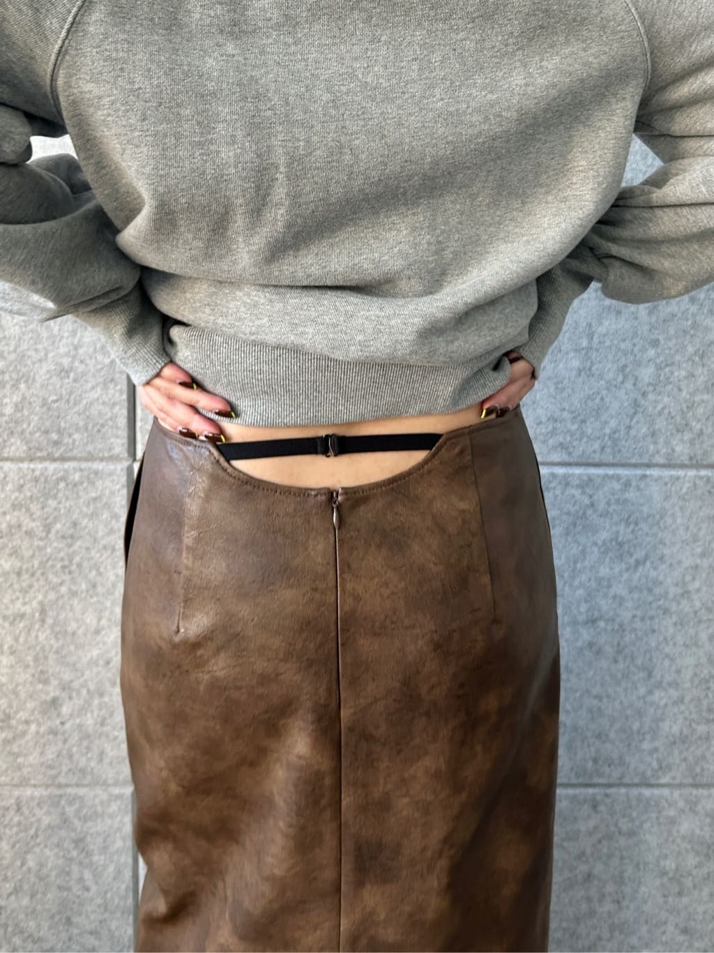 harunaさんの「CODE A｜garin sleek skirt」を使ったコーディネート
