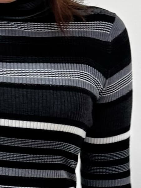 なかもとあきさんの「DRESSTERIOR｜シルクブレンドメリノウールリブプルオーバー」を使ったコーディネート