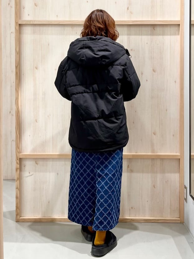 nakoさんの「THE SHOP TK｜【すっきり見えシルエット】上品ふわもこ中綿ブルゾン」を使ったコーディネート