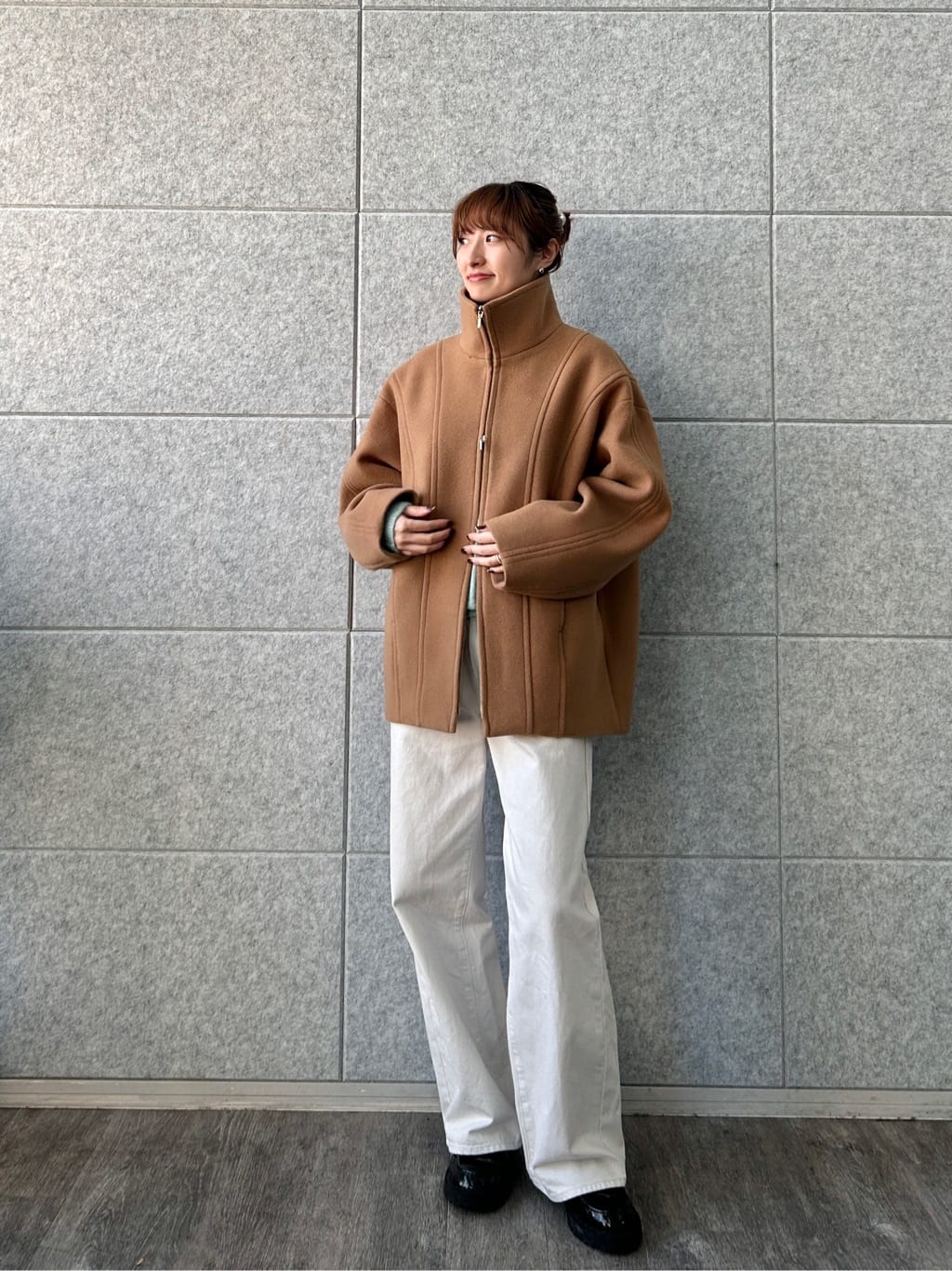 harunaさんの「CODE A｜M cloudy over V pullover」を使ったコーディネート