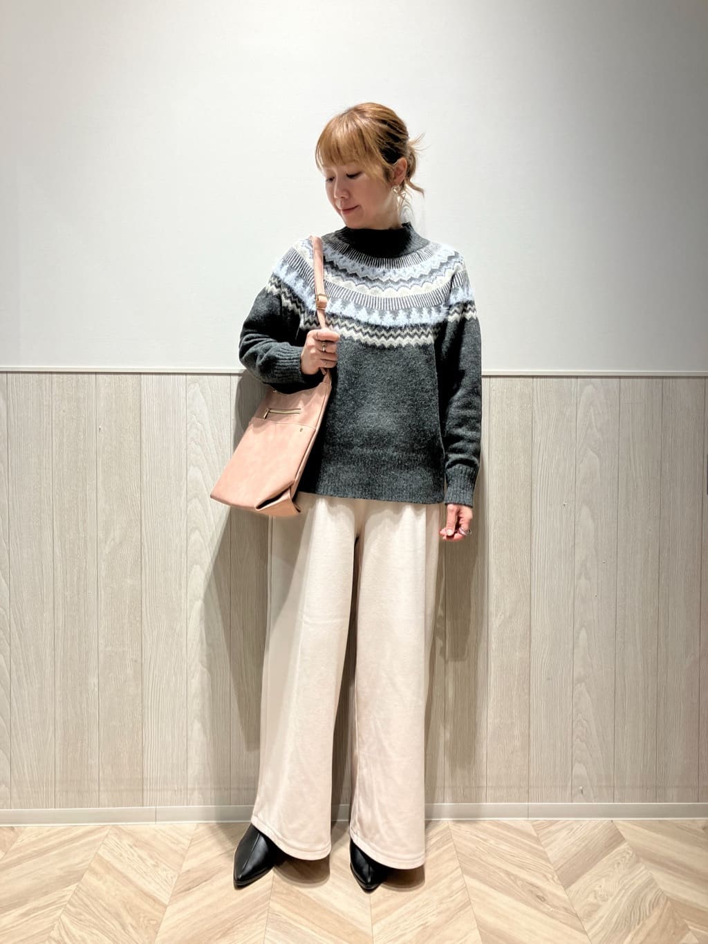 shokoさんの「SHOO･LA･RUE｜【撥水/洗える】ショートフーディーダウン」を使ったコーディネート