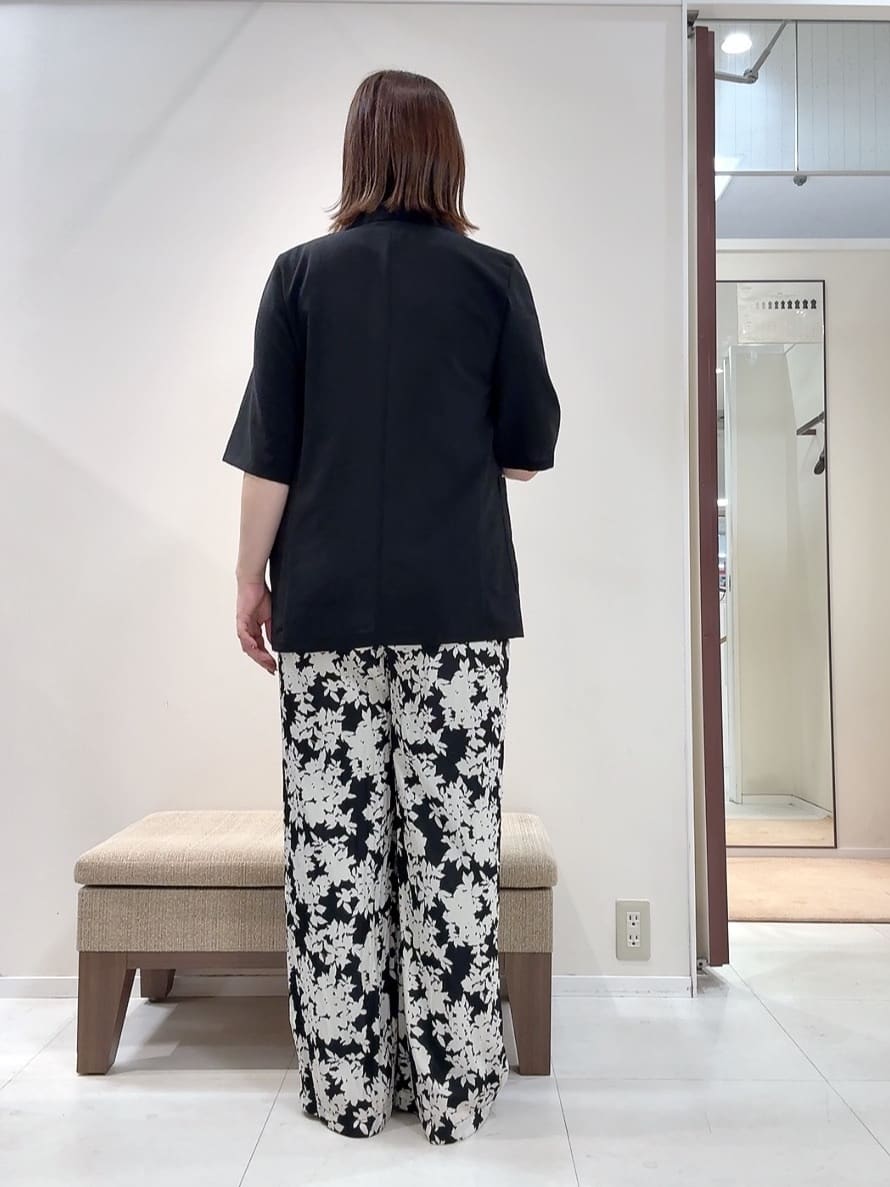 YUIさんの「UNTITLED｜【吸水速乾/洗える】ハーフスリーブジャケット」を使ったコーディネート