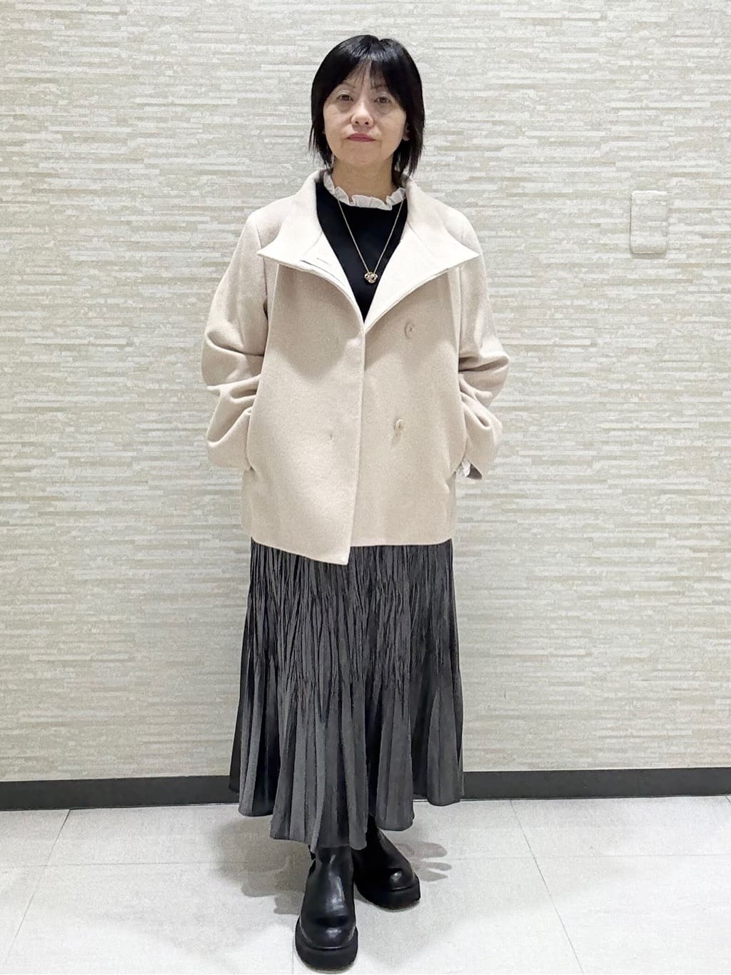 KITAさんの「UNTITLED｜【着回しが効く／オンオフアウター】ウールショートコート」を使ったコーディネート