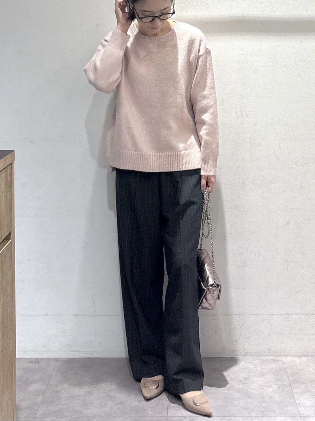 たけねぇさんの「OPAQUE.CLIP｜リラクシークルーネックニット【洗濯機OK】」を使ったコーディネート