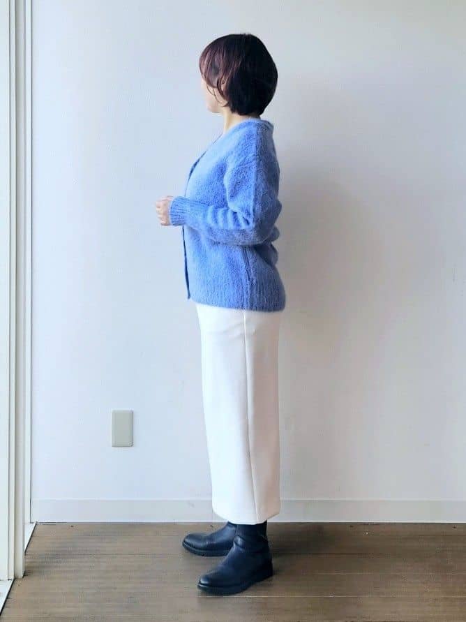 やじまさんの「UNTITLED｜【ゆったり】アルパカ混シャギー カーディガン」を使ったコーディネート