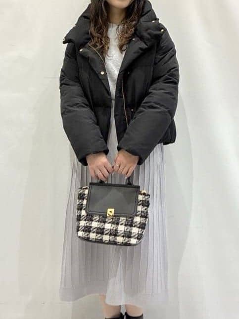 komaさんの「OPAQUE.CLIP｜ラメフェザープルオーバーセット ニットワンピース【洗濯機OK】《XS～LL》」を使ったコーディネート