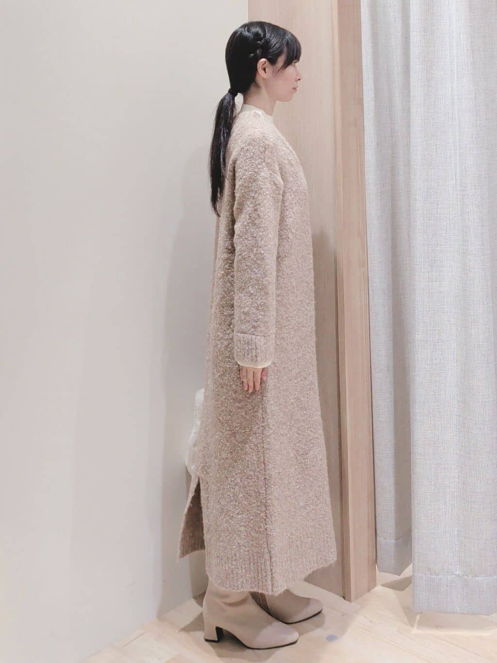 Yuiさんの「grove｜一枚でレイヤードコーデ完成！ブークレーニットワンピース」を使ったコーディネート