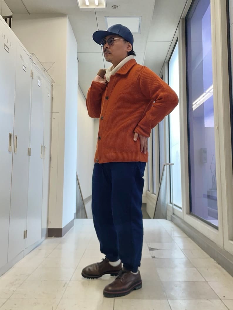 MAKOTO AIさんの「TAKEO KIKUCHI｜カシミヤブレンド ビーバー調ステンカラーコート」を使ったコーディネート