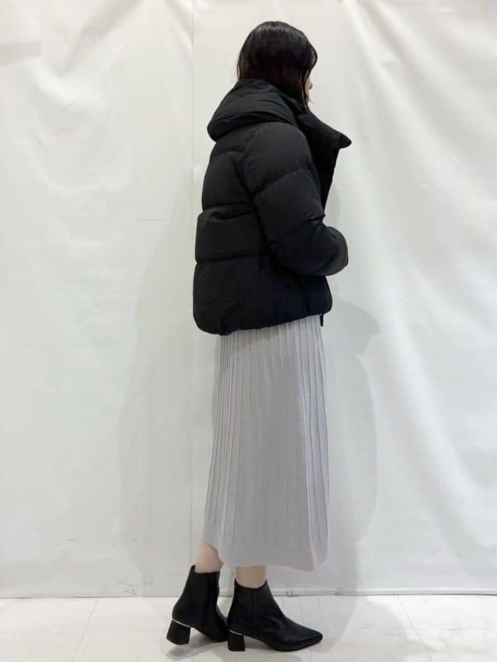 komaさんの「OPAQUE.CLIP｜ラメフェザープルオーバーセット ニットワンピース【洗濯機OK】《XS～LL》」を使ったコーディネート