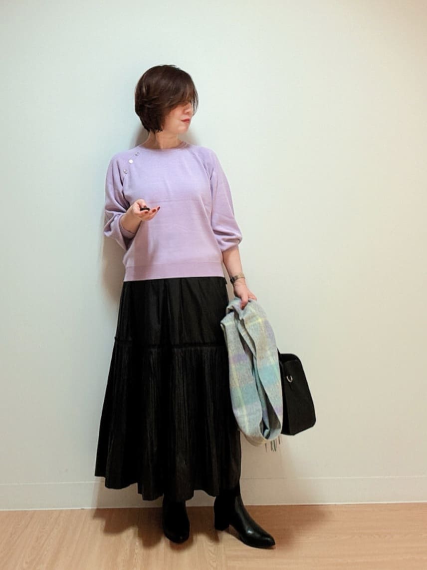 マキコさんの「Reflect｜【ゆったり着られる◎】ラグランスリーブニット」を使ったコーディネート