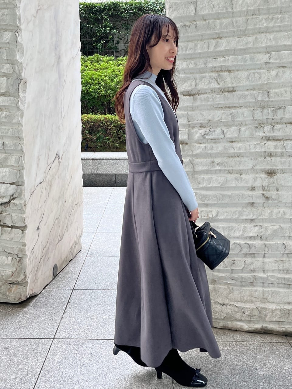 はばさんの「Couture brooch｜【多機能・フェミニン】パール調リブニット」を使ったコーディネート