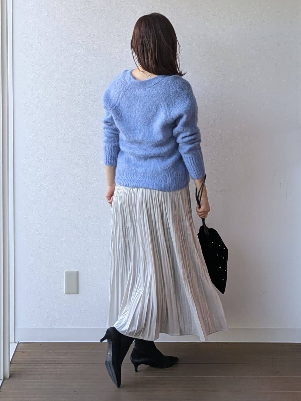 なみきさんの「UNTITLED｜【ゆったり】アルパカ混シャギー カーディガン」を使ったコーディネート