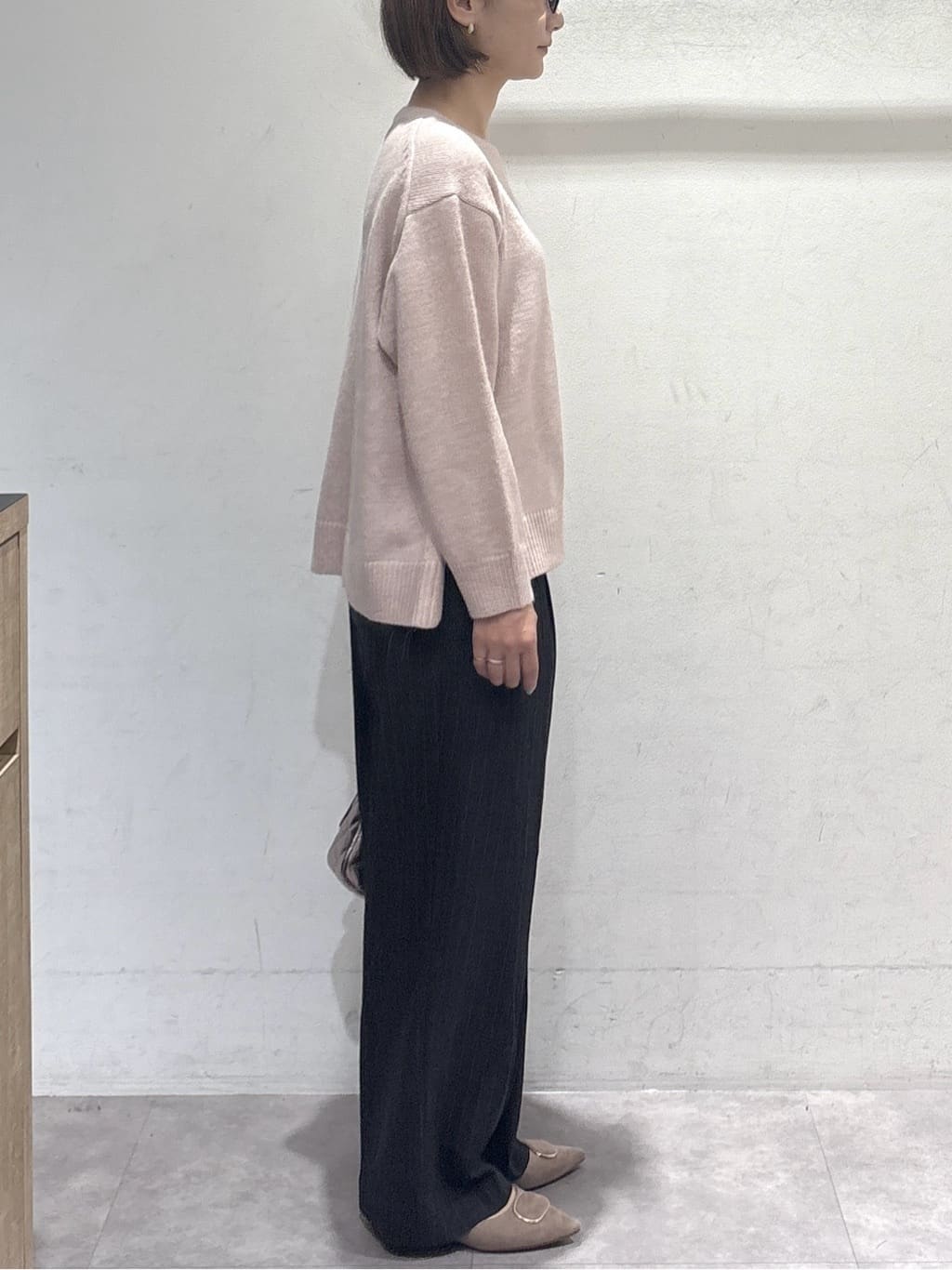 たけねぇさんの「OPAQUE.CLIP｜リラクシークルーネックニット【洗濯機OK】」を使ったコーディネート