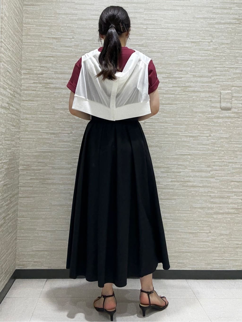 Kataさんの「UNTITLED｜◆【洗える/ストレッチ性/短丈】クルーネックシアーカーディガン」を使ったコーディネート