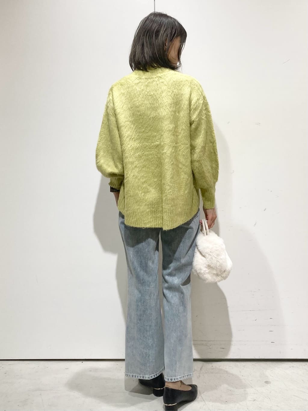 Jさんの「OPAQUE.CLIP｜《丈が選べる》デニムバギーパンツ【洗濯機洗い可】」を使ったコーディネート