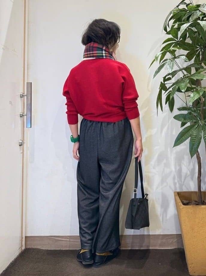 misakiさんの「SHOO･LA･RUE｜【高レビュー】デニム見え 裏起毛ワイドパンツ」を使ったコーディネート