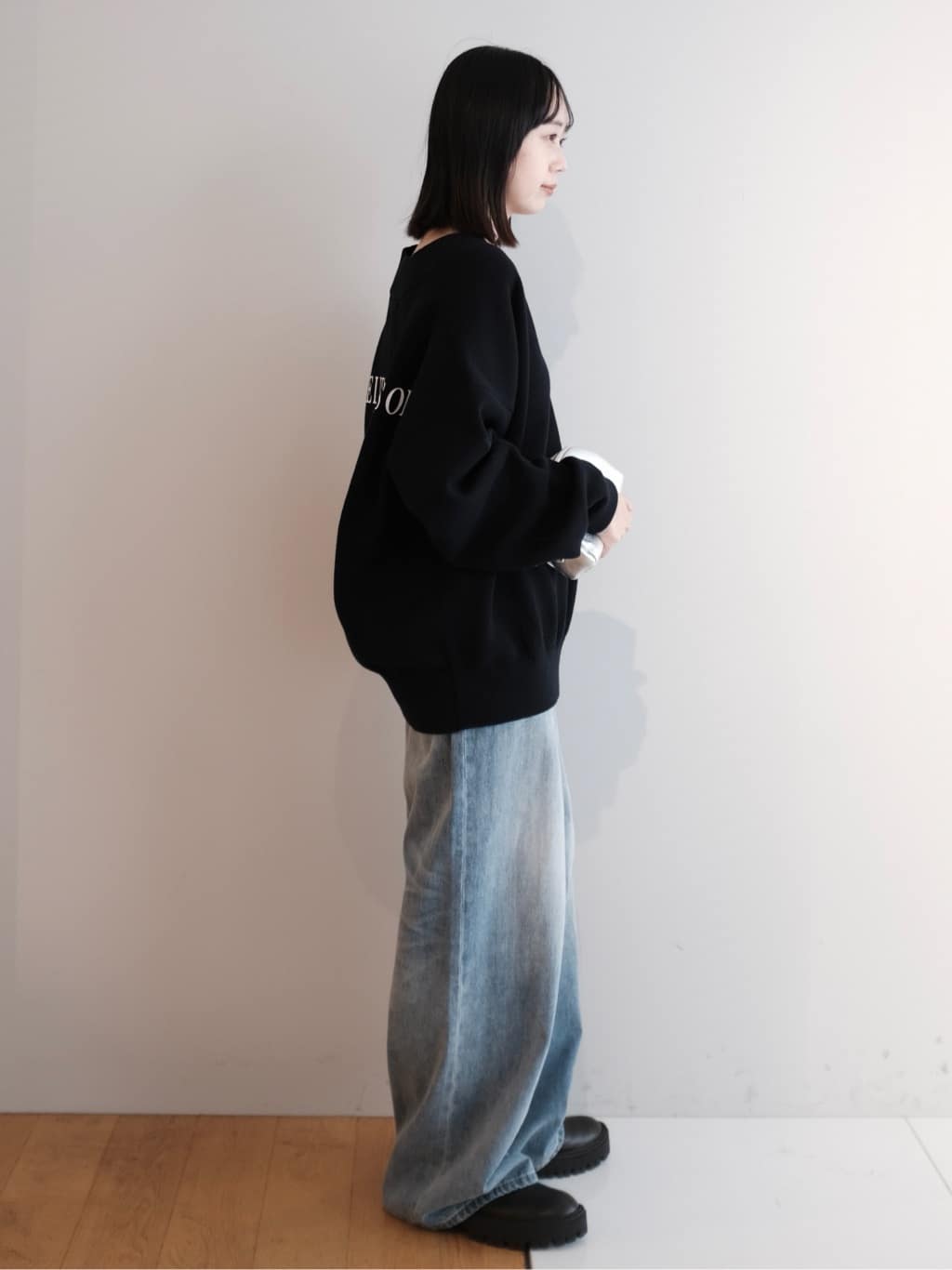 Kishimotoさんの「DRESSTERIOR｜◆Dhyana．（ディアナドット） バックファスナー チェルシーブーツ」を使ったコーディネート