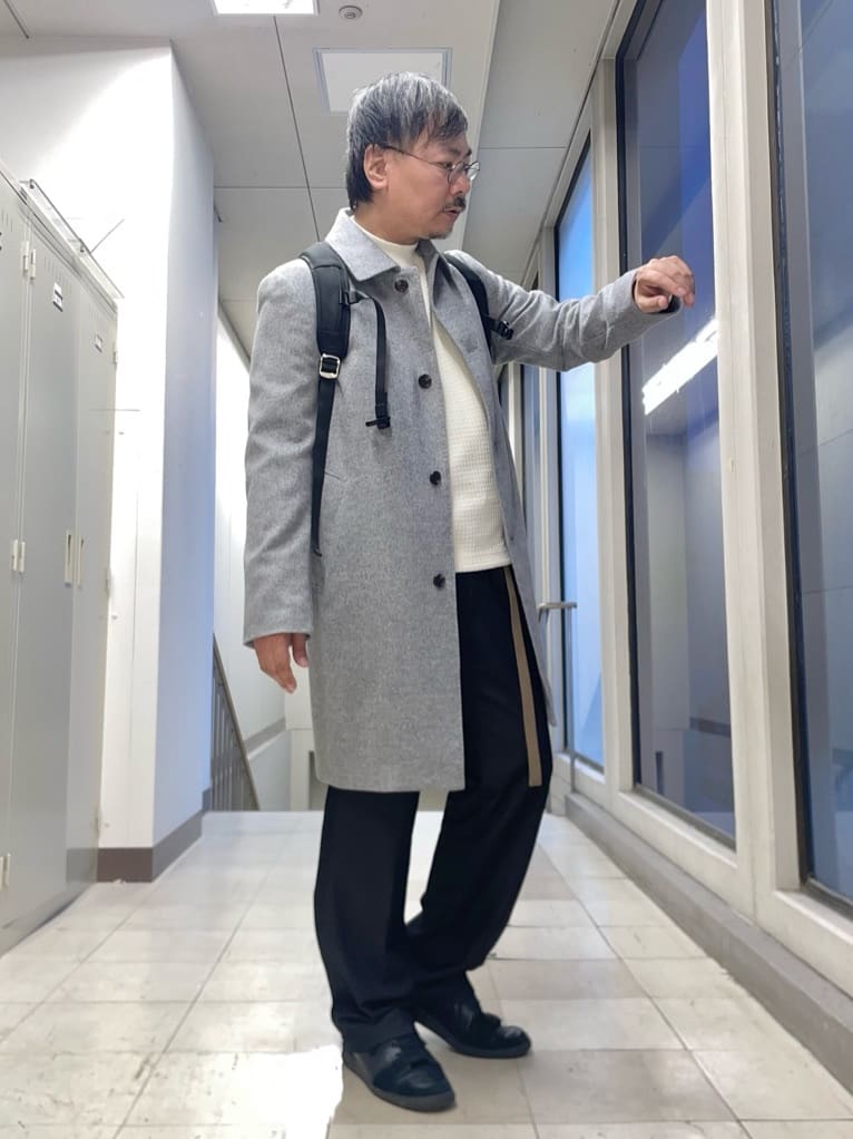 MAKOTO AIさんの「TAKEO KIKUCHI｜カシミヤブレンド ビーバー調ステンカラーコート」を使ったコーディネート