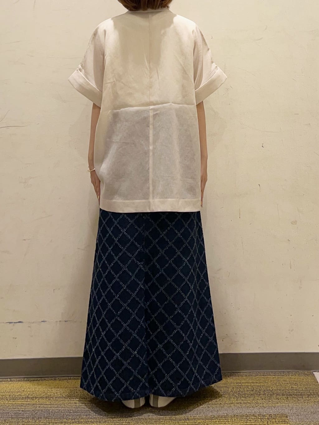 かのさんの「THE SHOP TK｜半袖シアージャケット【洗える】」を使ったコーディネート