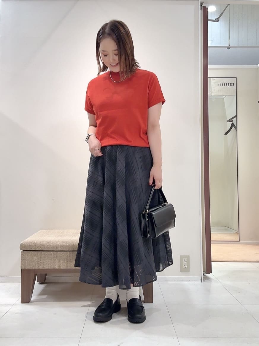 YUIさんの「UNTITLED｜【洗える/前後2WAY】ネックプルオーバーニット」を使ったコーディネート
